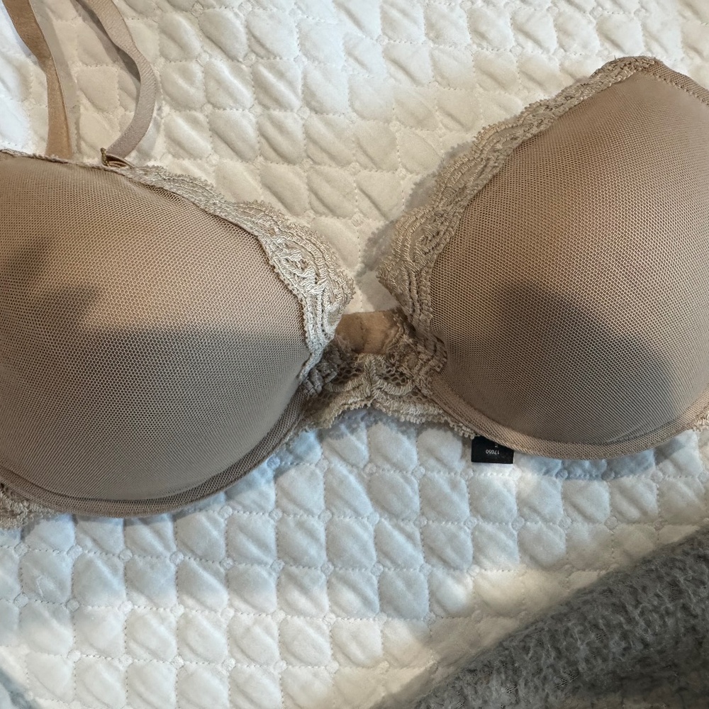 Natori Feathers T-Shirt Padded Bra - Tan Color - 36C - Brand New, Without Tags